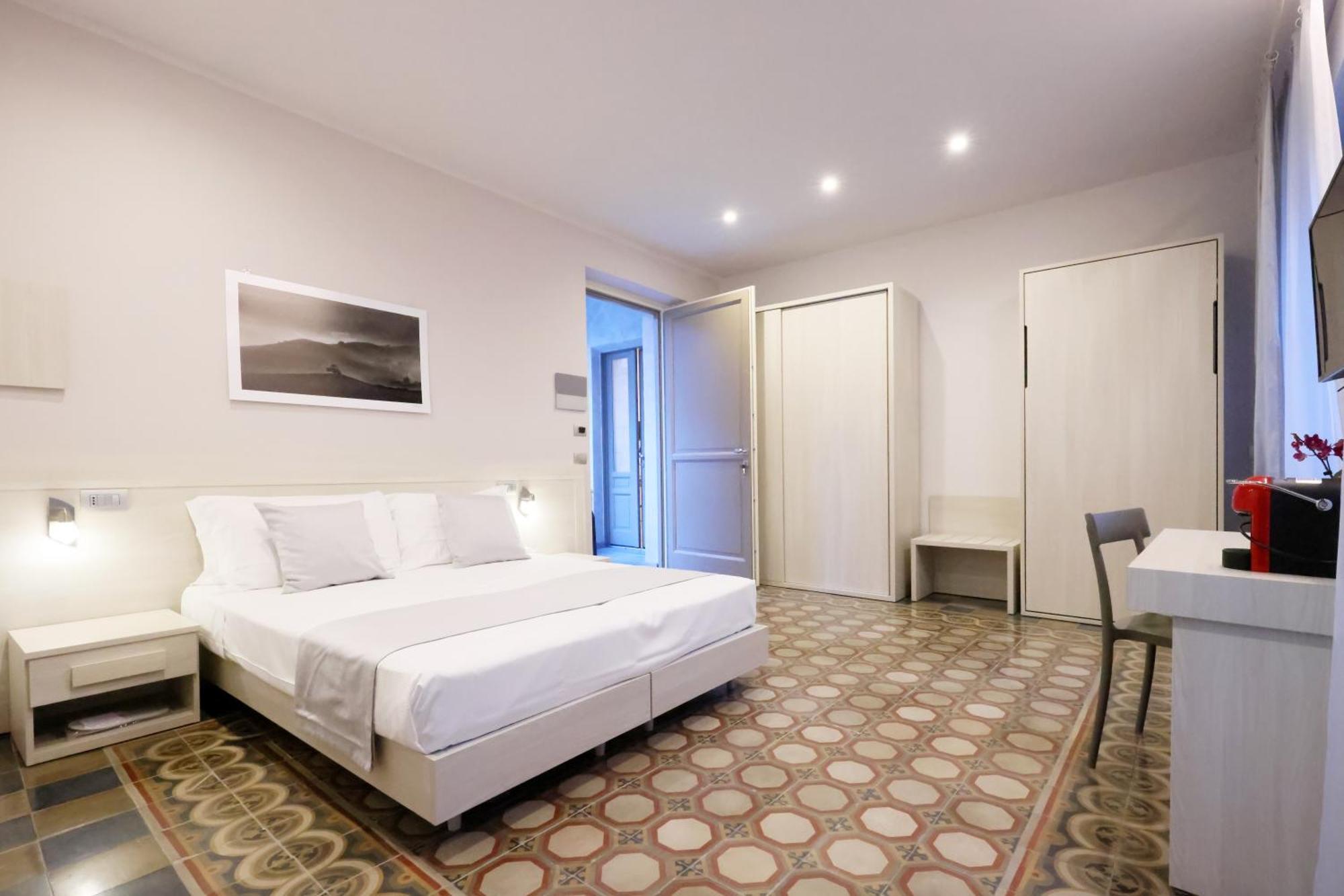 Bed and Breakfast Palazzo Belli Alba  Exteriér fotografie