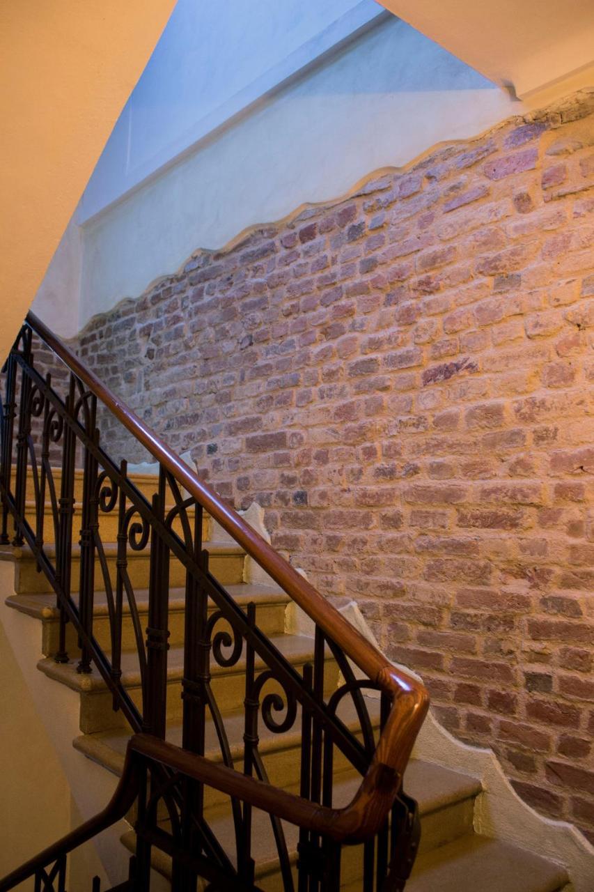 Bed and Breakfast Palazzo Belli Alba  Exteriér fotografie